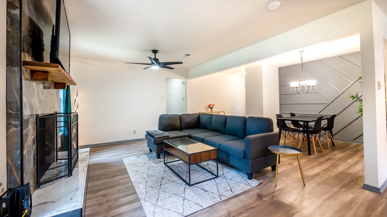 Photo of Livingroom in Medical Center District