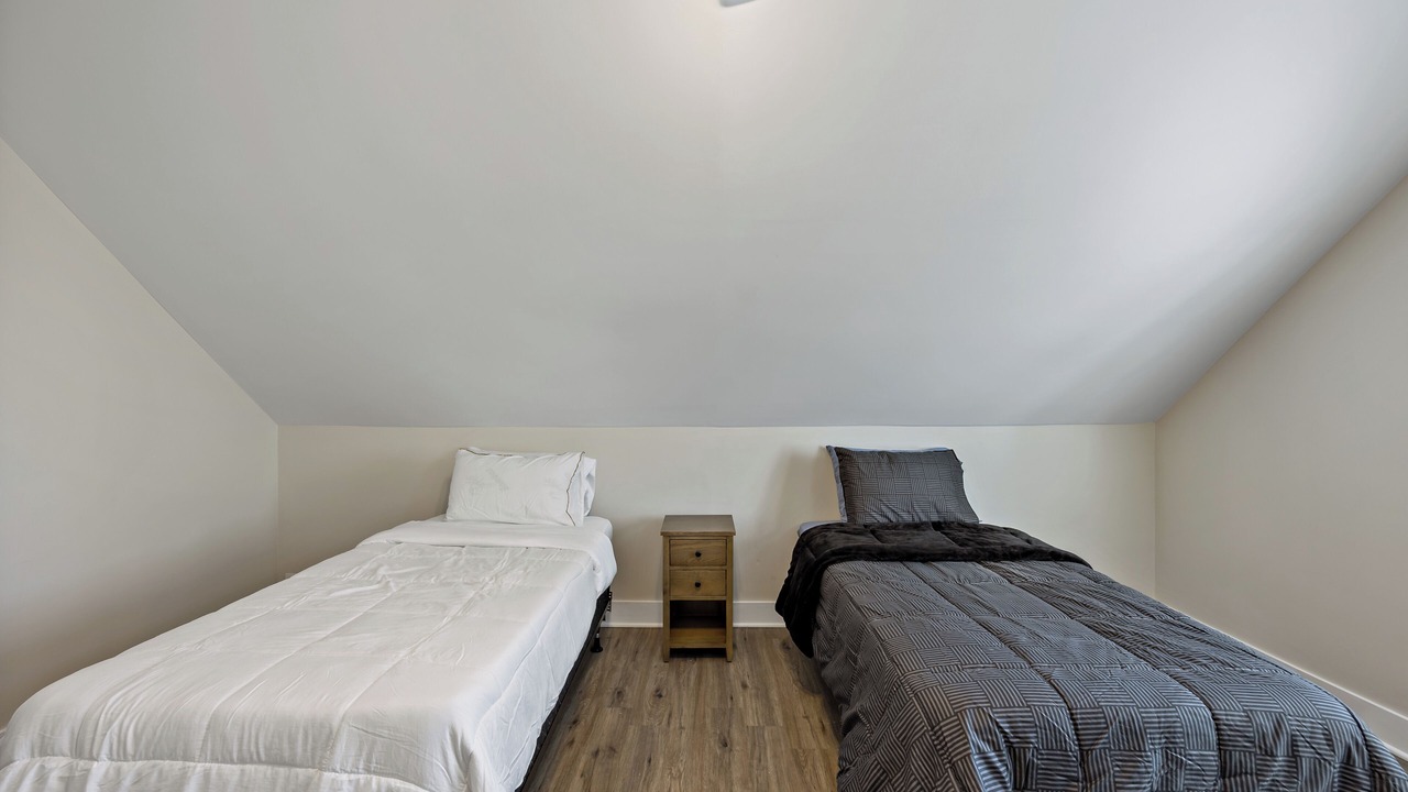 Photo of Bedroom in Garfield Ridge