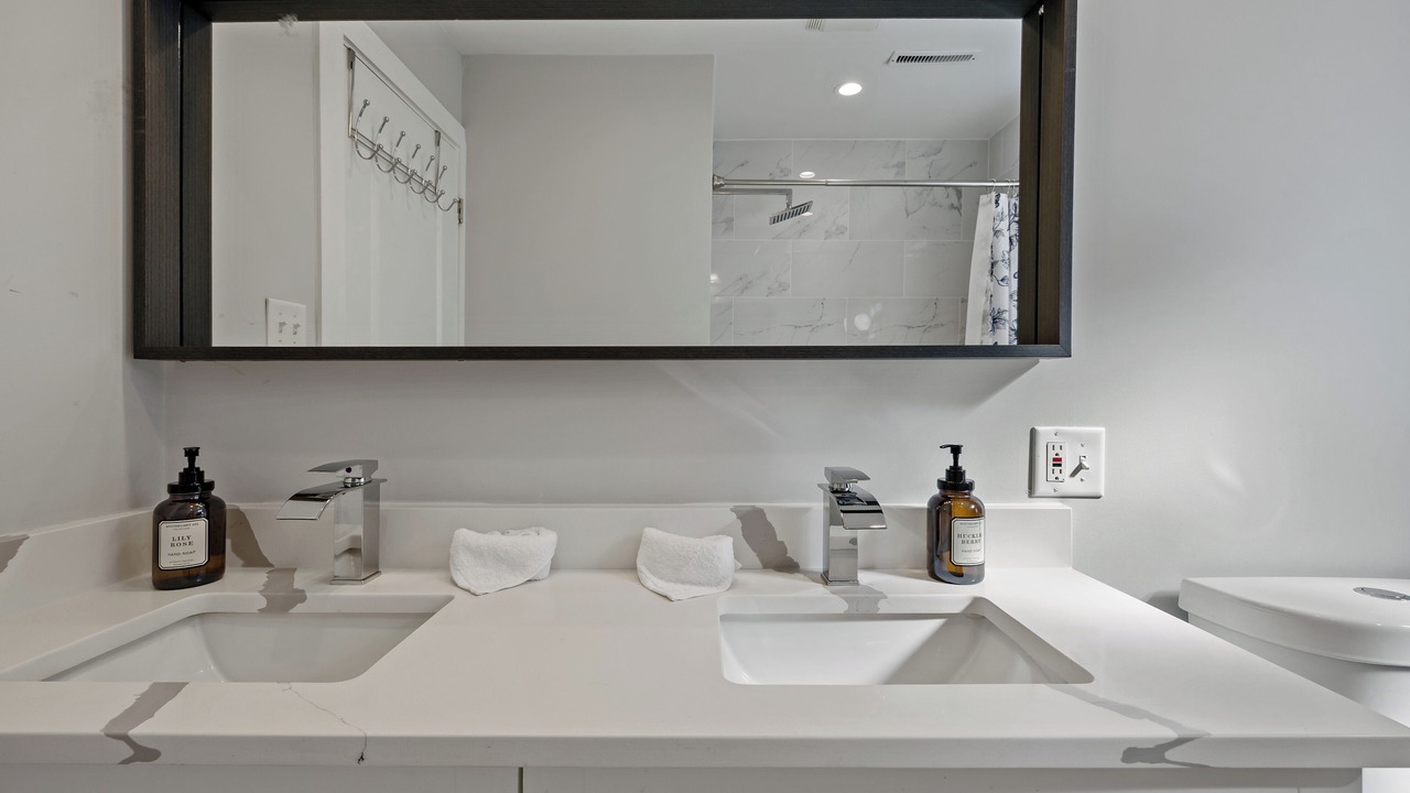 Photo of Bathroom in Garfield Ridge