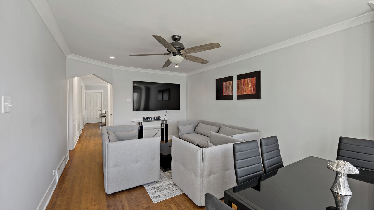 Photo of Bedroom in Garfield Ridge