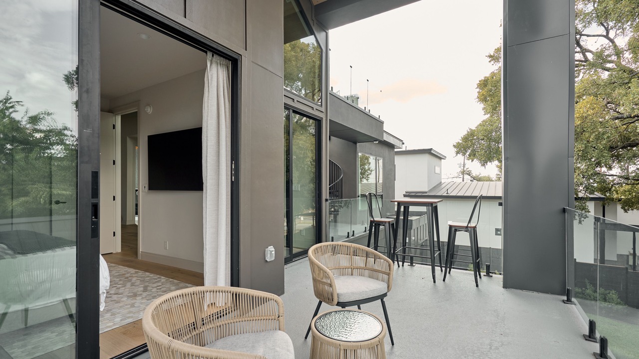 Photo of Patio Balcony in Riverside