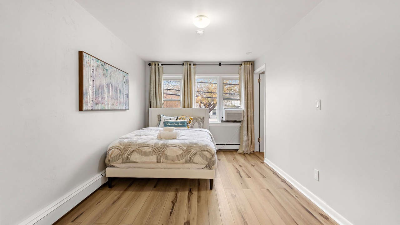 Photo of Bedroom in Bayonne
