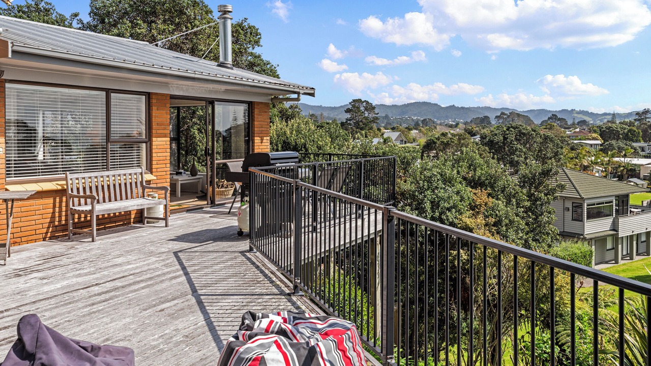 Photo of Patio Balcony in Pauanui