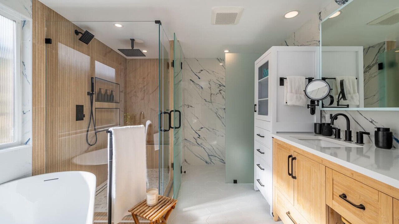Photo of Bathroom in Hermosa Beach