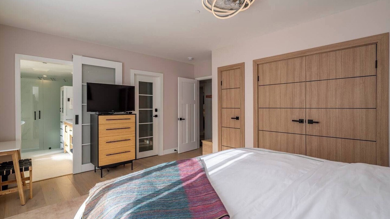 Photo of Bedroom in Hermosa Beach