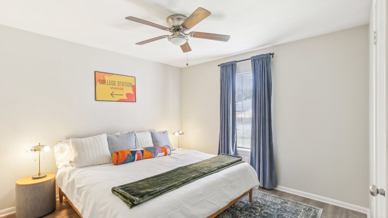 Photo of Bedroom in College Station