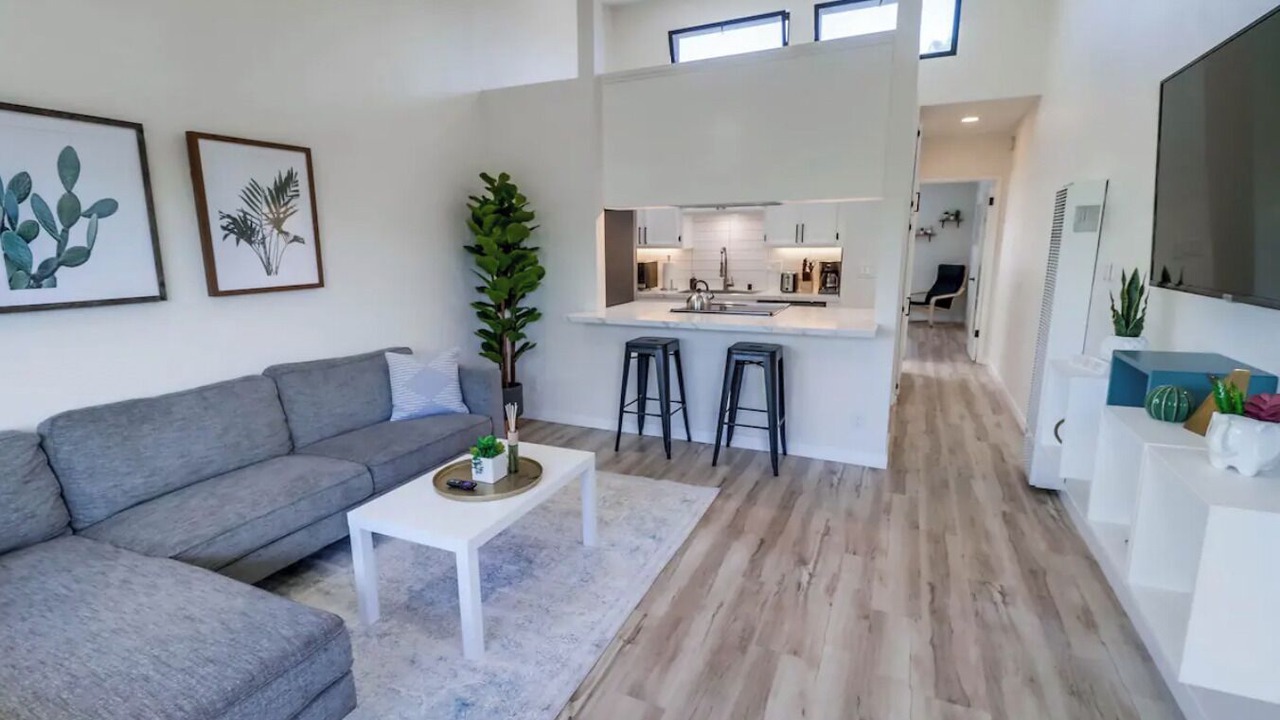 Photo of Livingroom in Pacific Beach