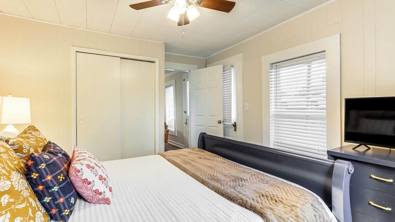 Photo of Bedroom in Heflin