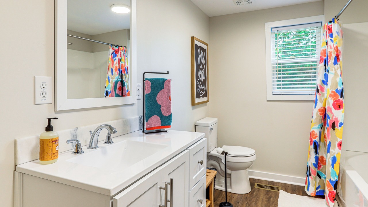 Photo of Bathroom in Heflin