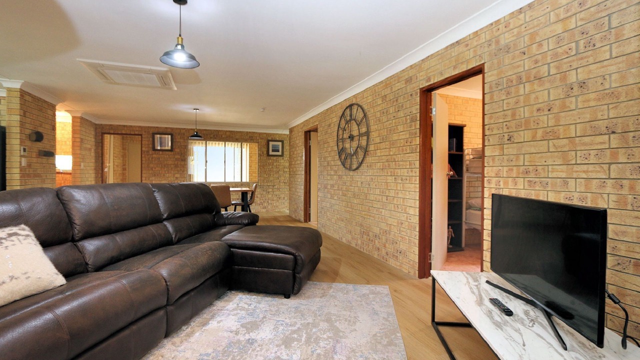 Photo of Livingroom in Burnett Heads