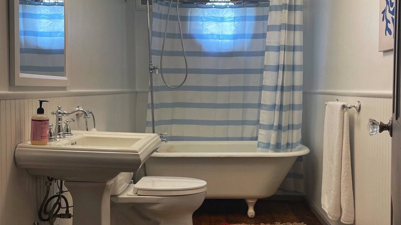 Photo of Bathroom in Allaben