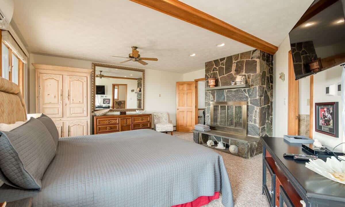 Photo of Bedroom in Wells Beach