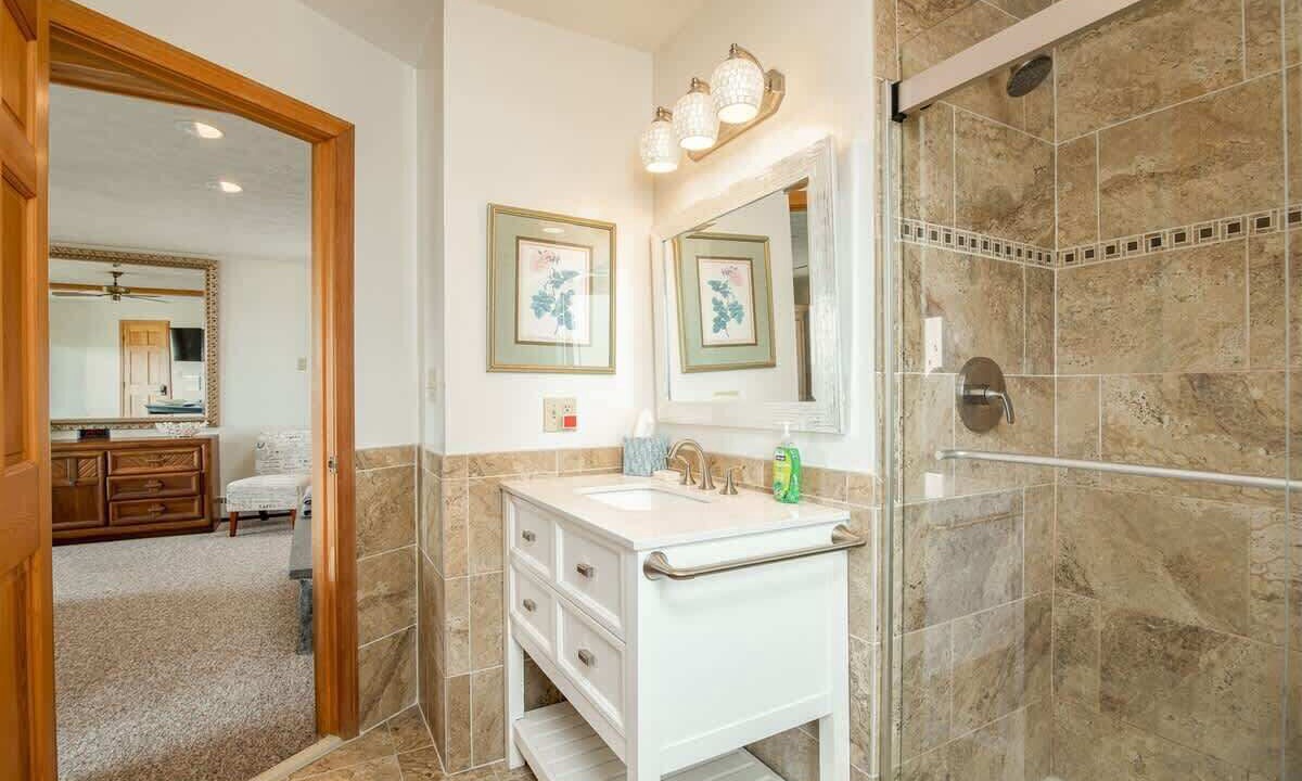 Photo of Bathroom in Wells Beach
