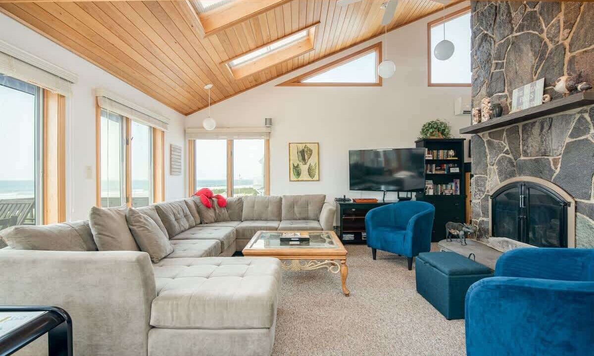 Photo of Livingroom in Wells Beach