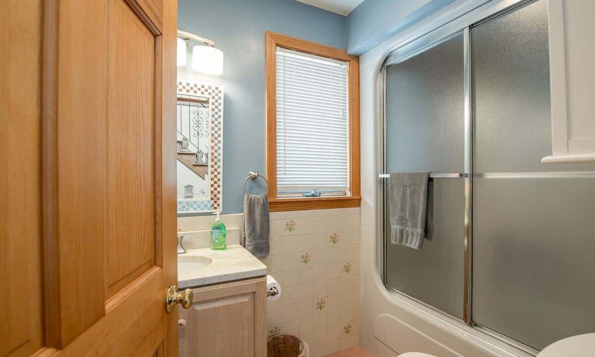 Photo of Bathroom in Wells Beach