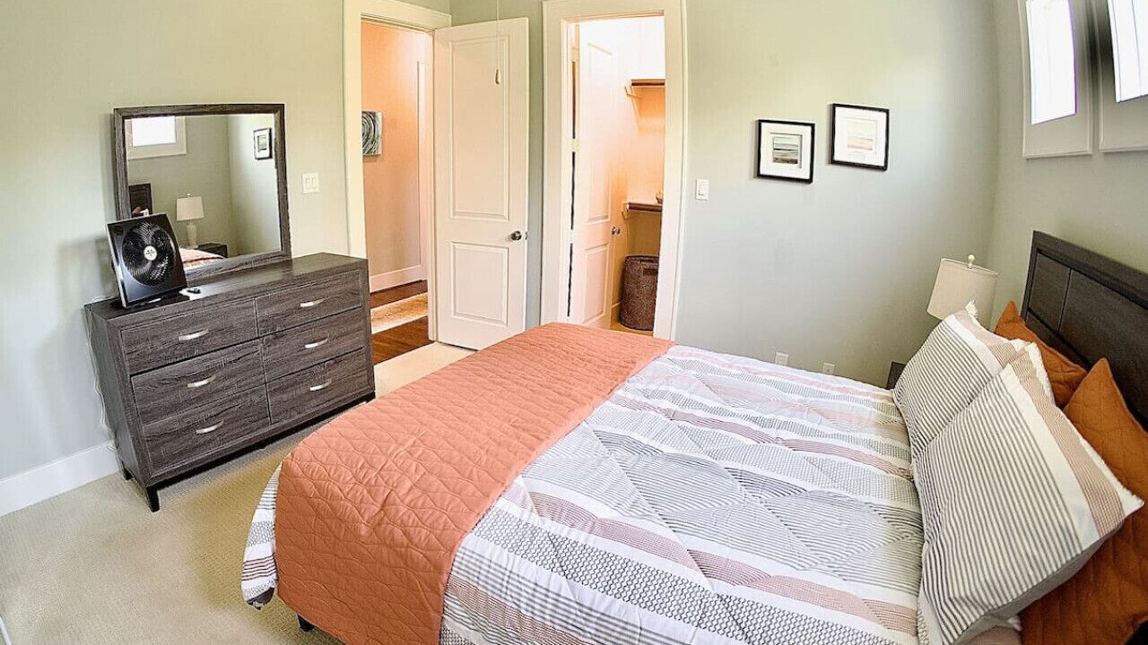 Photo of Bedroom in El Lago
