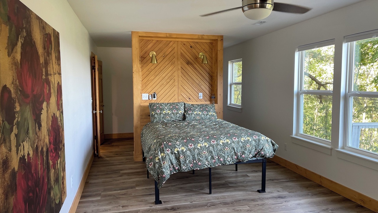 Photo of Bedroom in Winslow