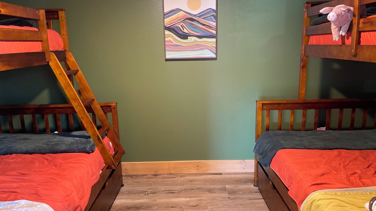 Photo of Bedroom in Winslow