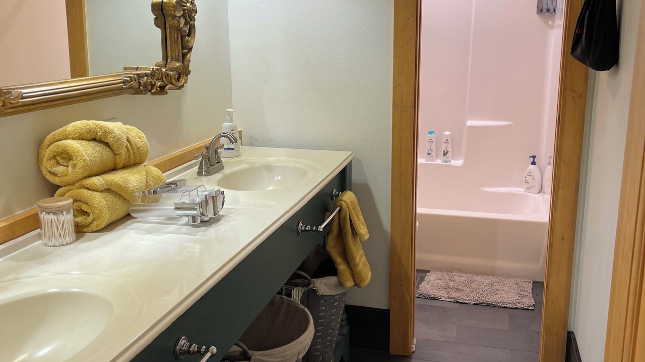 Photo of Bathroom in Winslow