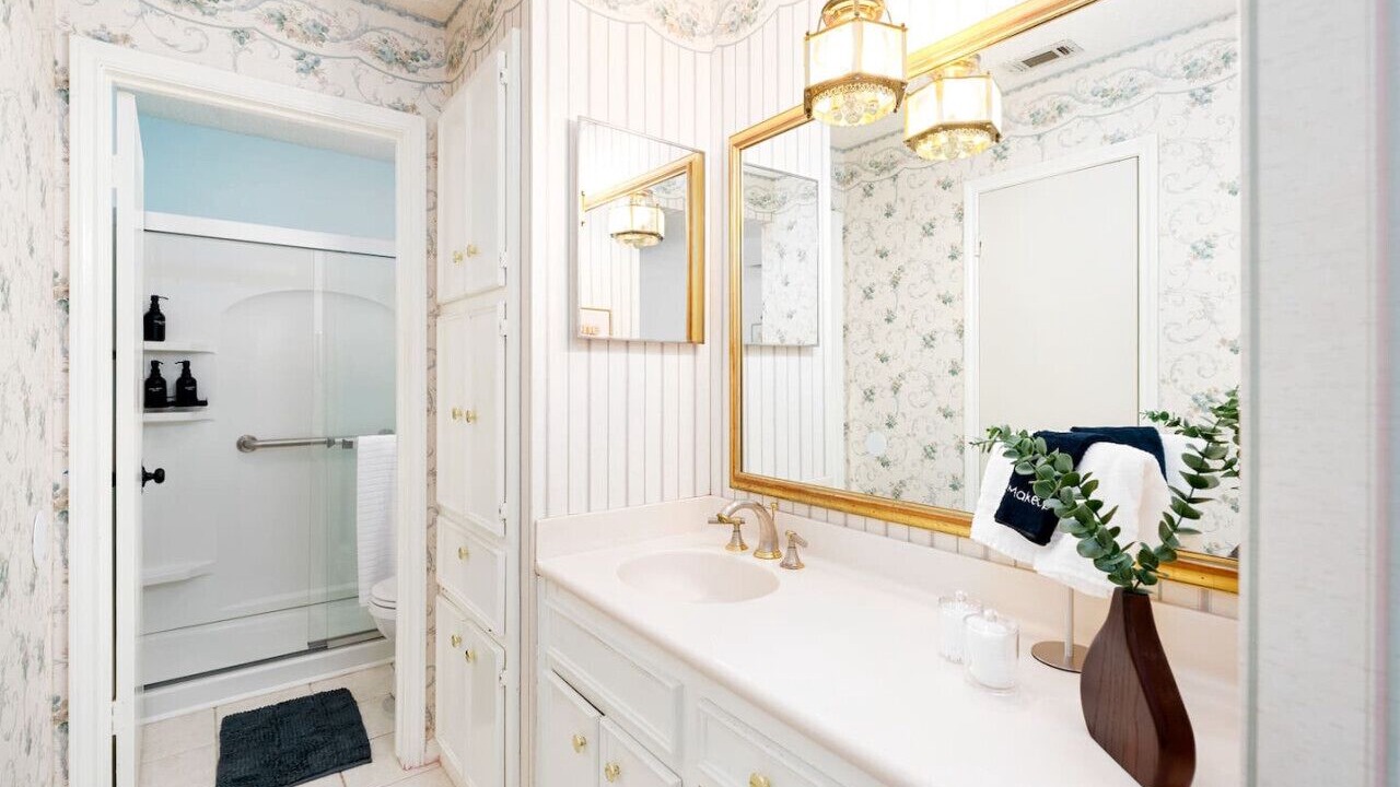 Photo of Bathroom in Shady Hollow