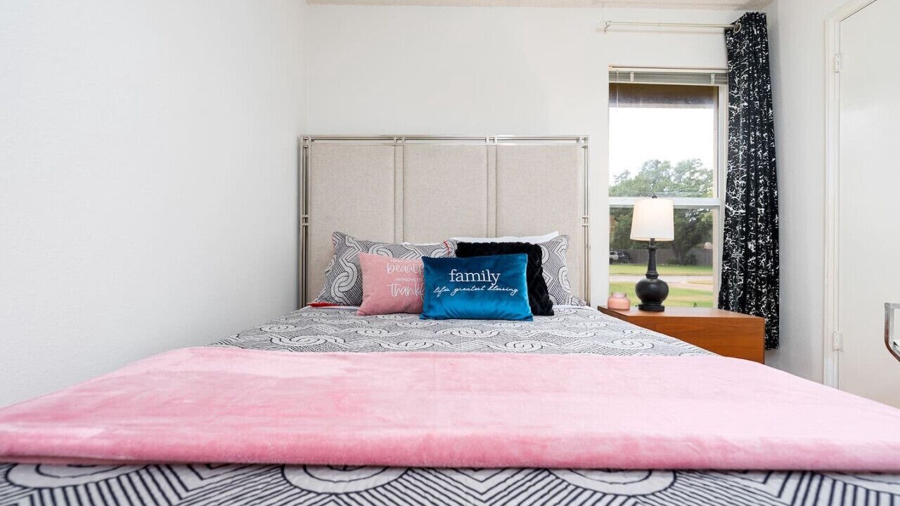 Photo of Bedroom in Shady Hollow