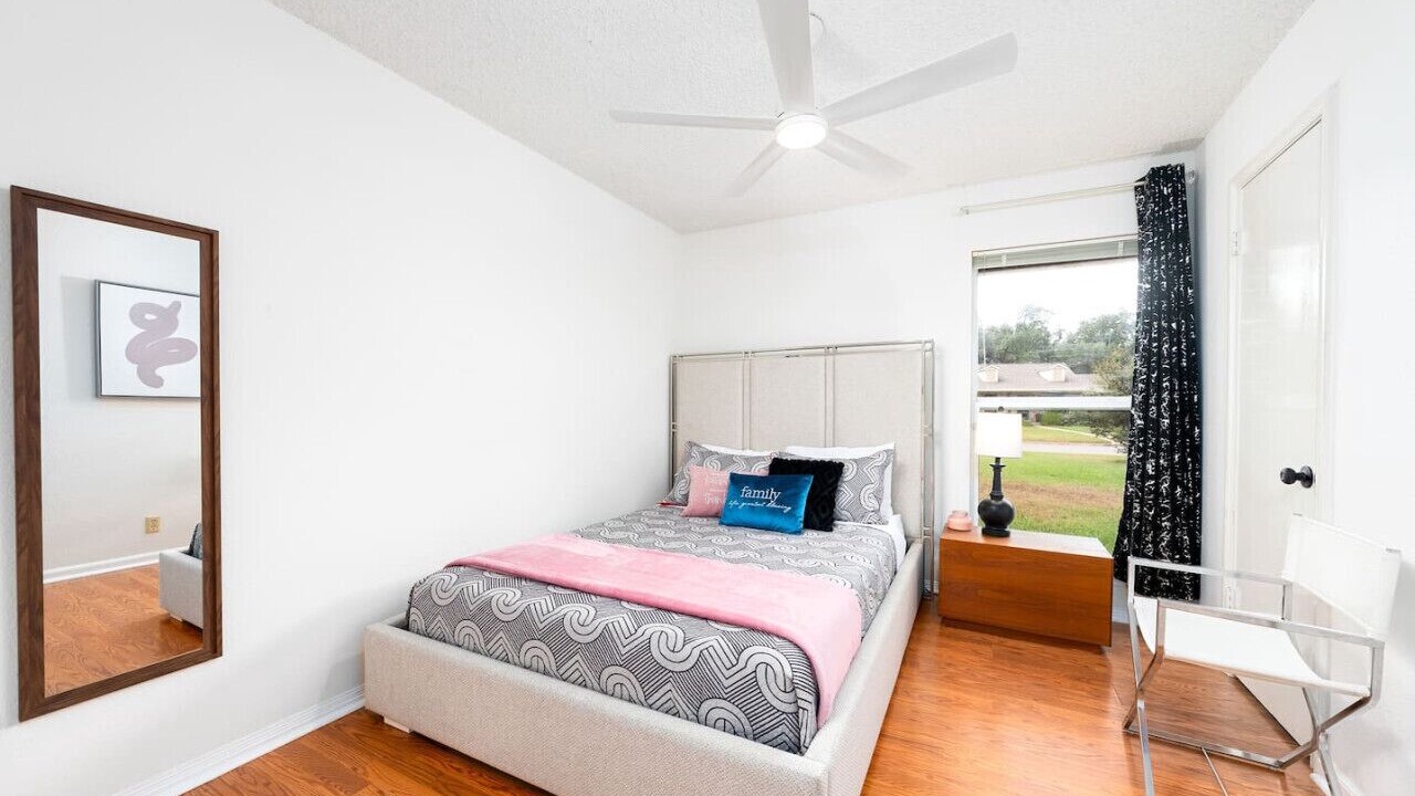 Photo of Bedroom in Shady Hollow