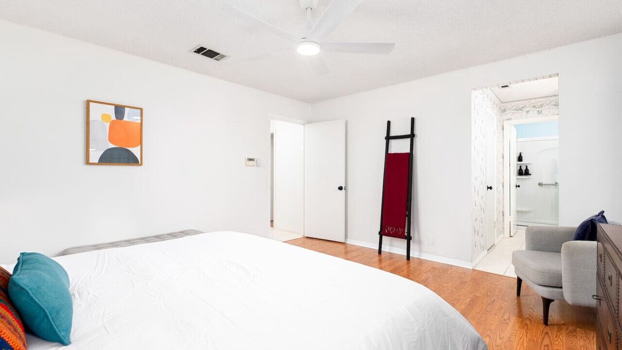 Photo of Bedroom in Shady Hollow