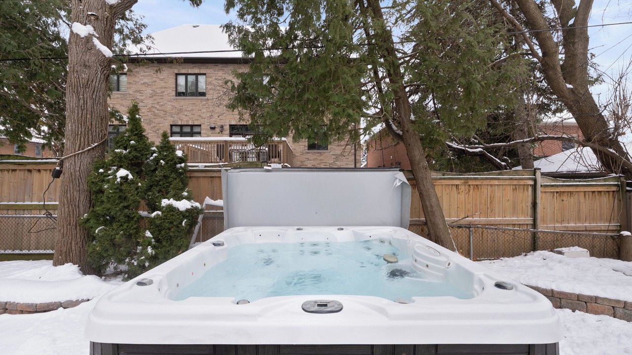 Photo of Outdoor in Richmond Hill