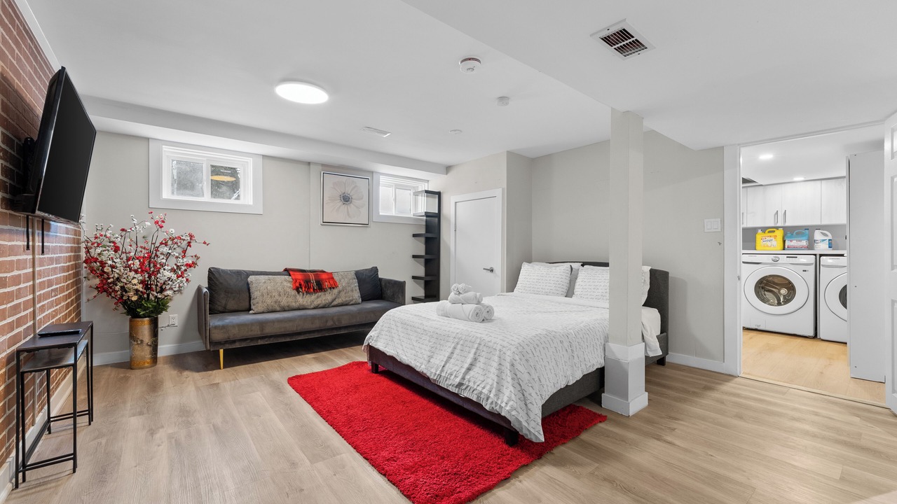 Photo of Bedroom in Richmond Hill