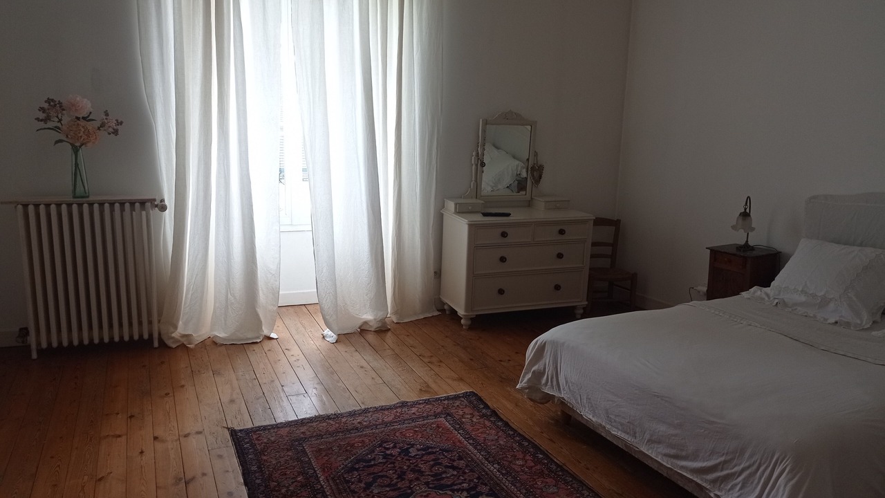Photo of Bedroom in Pont-Sainte-Maxence
