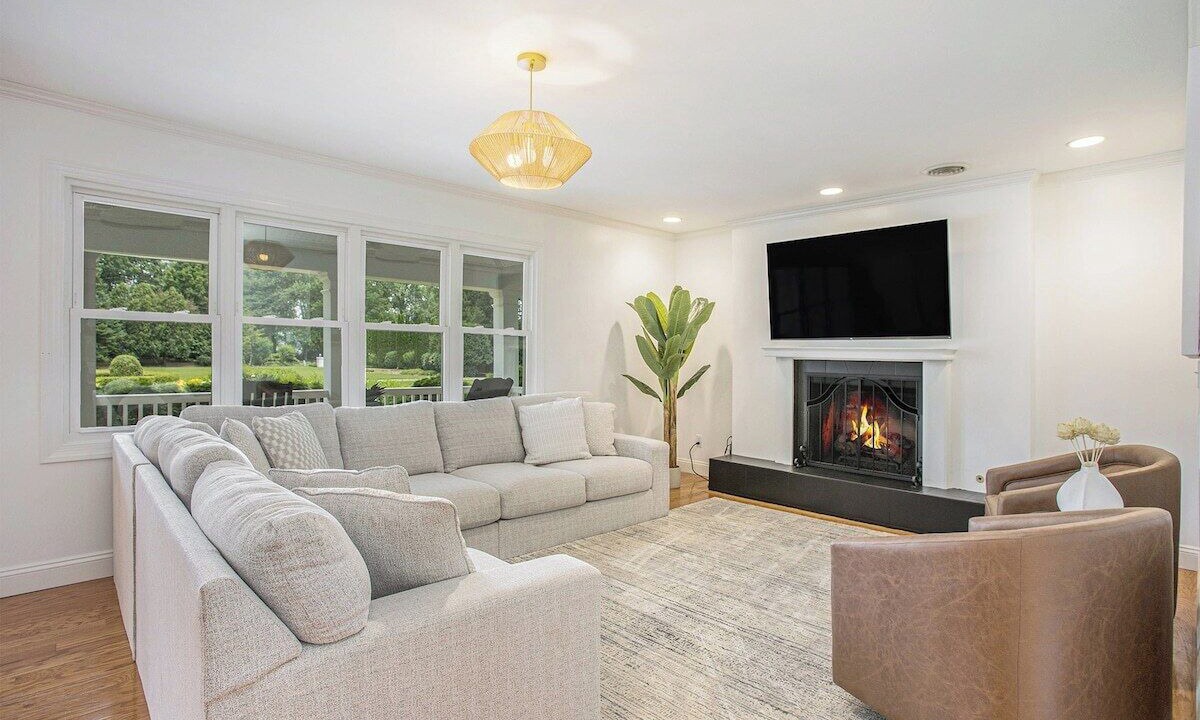 Photo of Livingroom in Sturgis