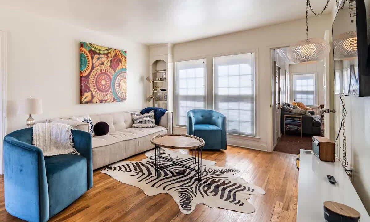 Photo of Livingroom in Tech Terrace