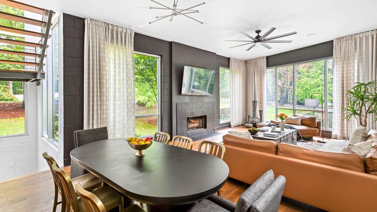 Photo of Bedroom in Buckhead
