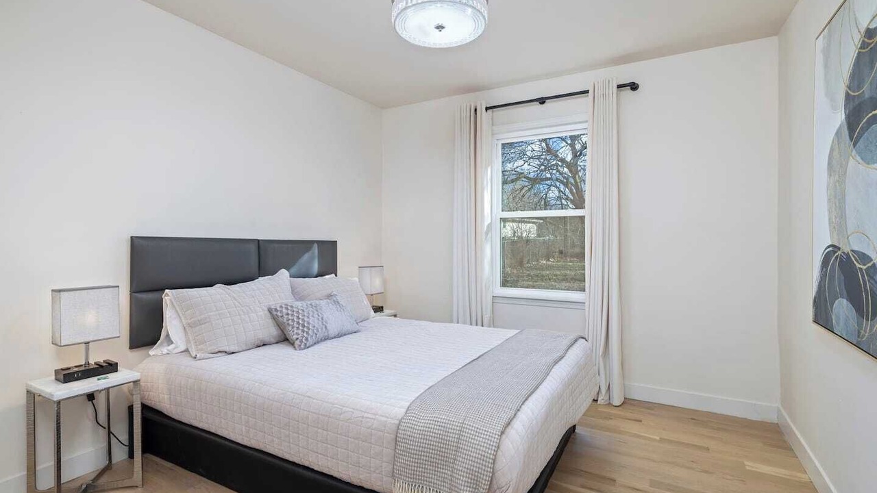 Photo of Bedroom in Brookline Station