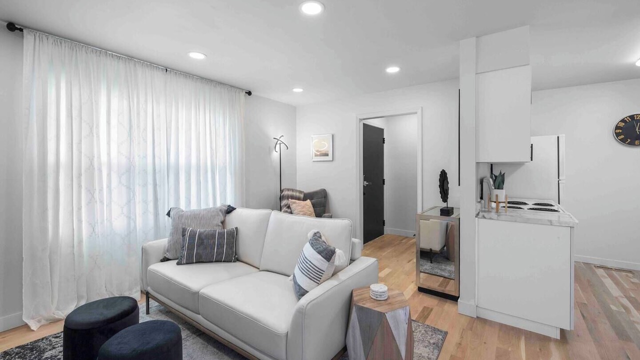 Photo of Livingroom in Brookline Station
