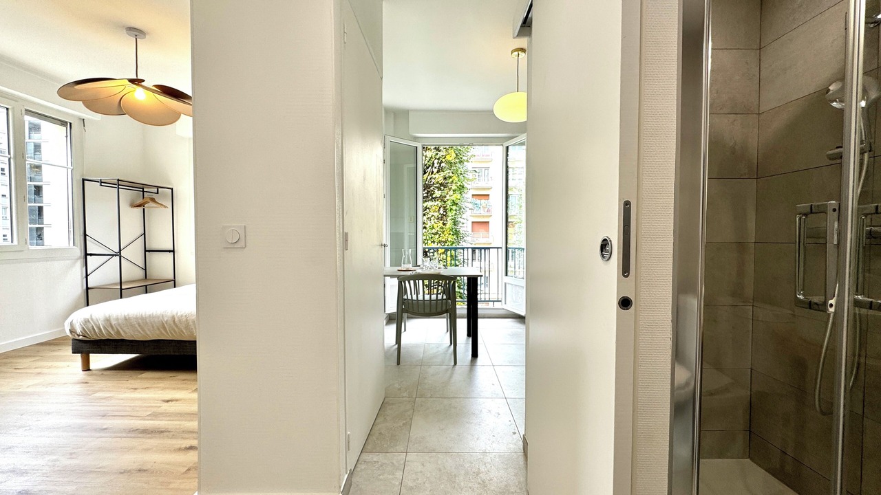 Photo of Bedroom in Quartier Exposition-Bajatiere