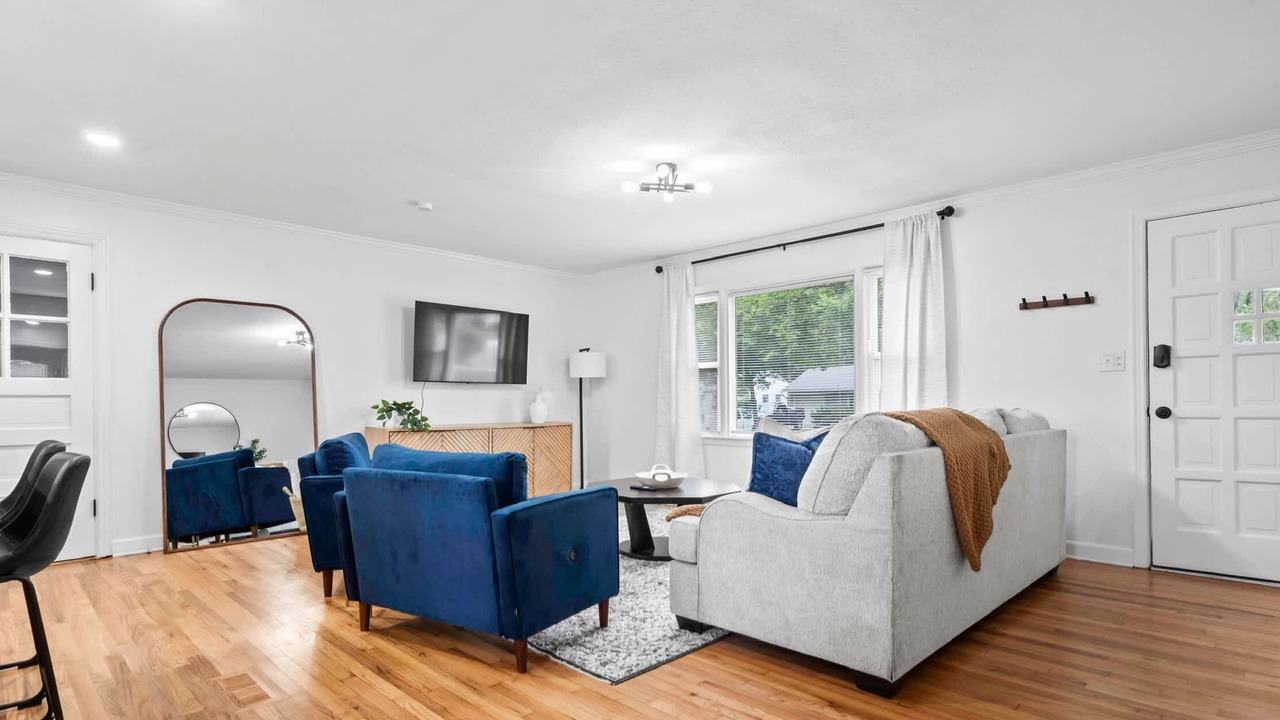 Photo of Livingroom in Fairway