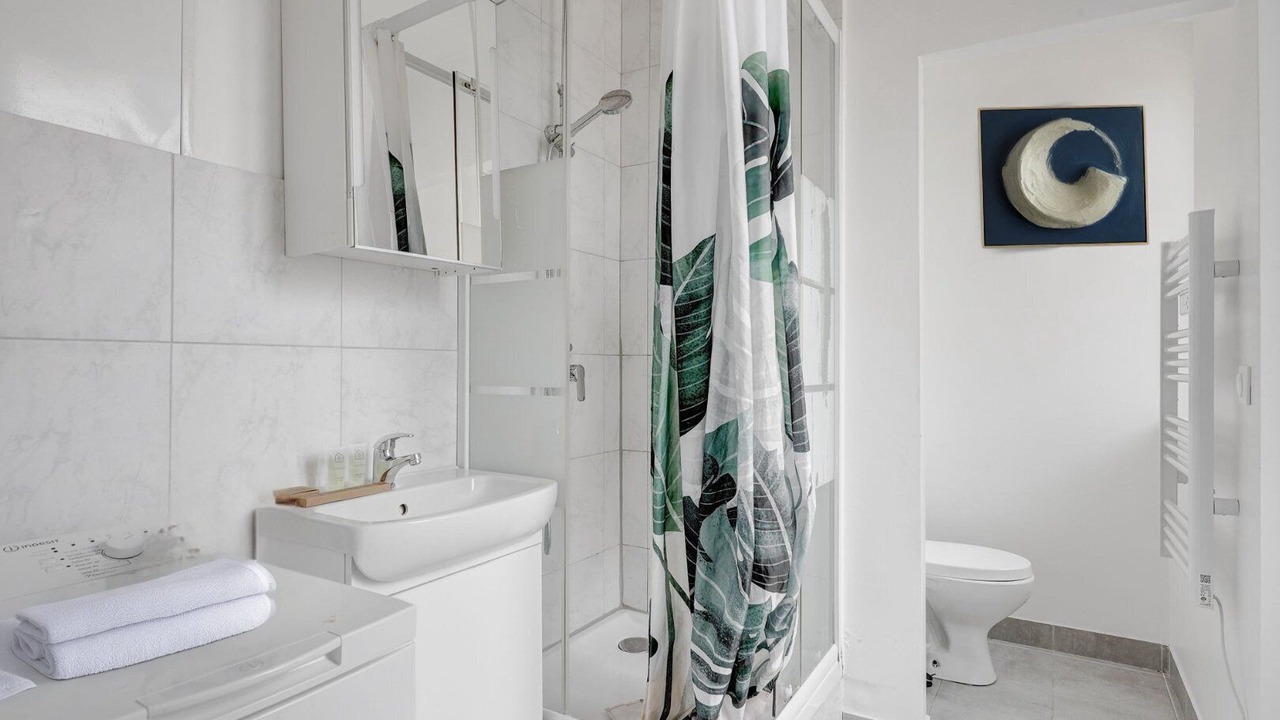Photo of Bathroom in Montreuil
