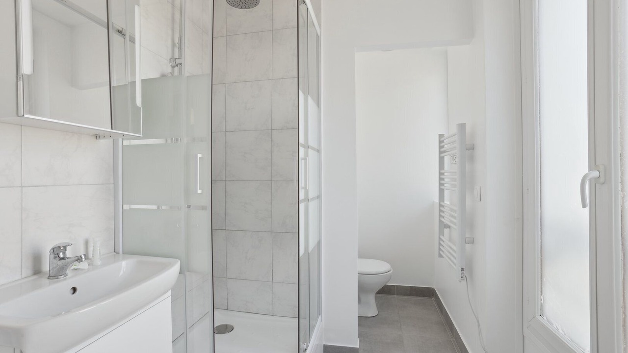 Photo of Bathroom in Charonne