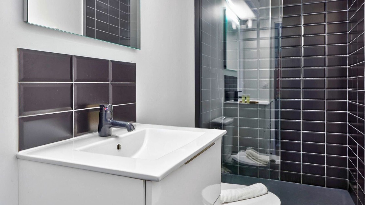 Photo of Bathroom in Montreuil
