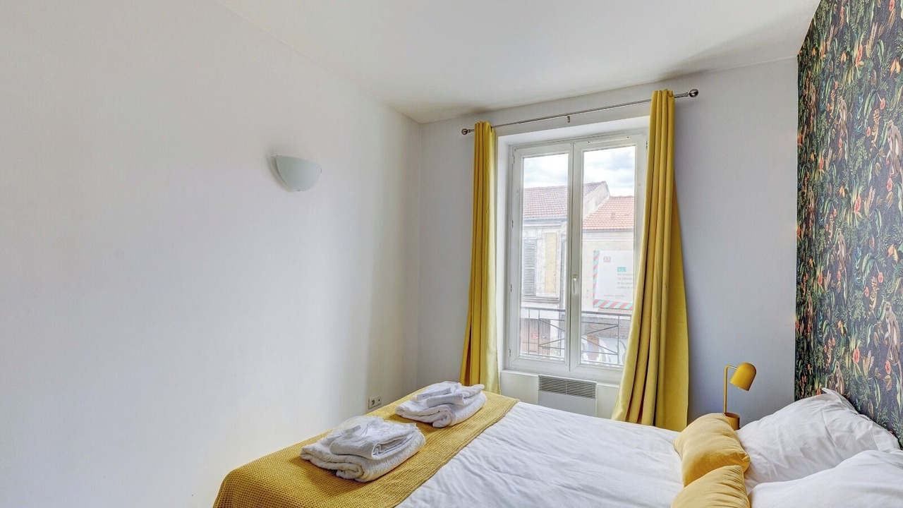 Photo of Bedroom in Bagnolet