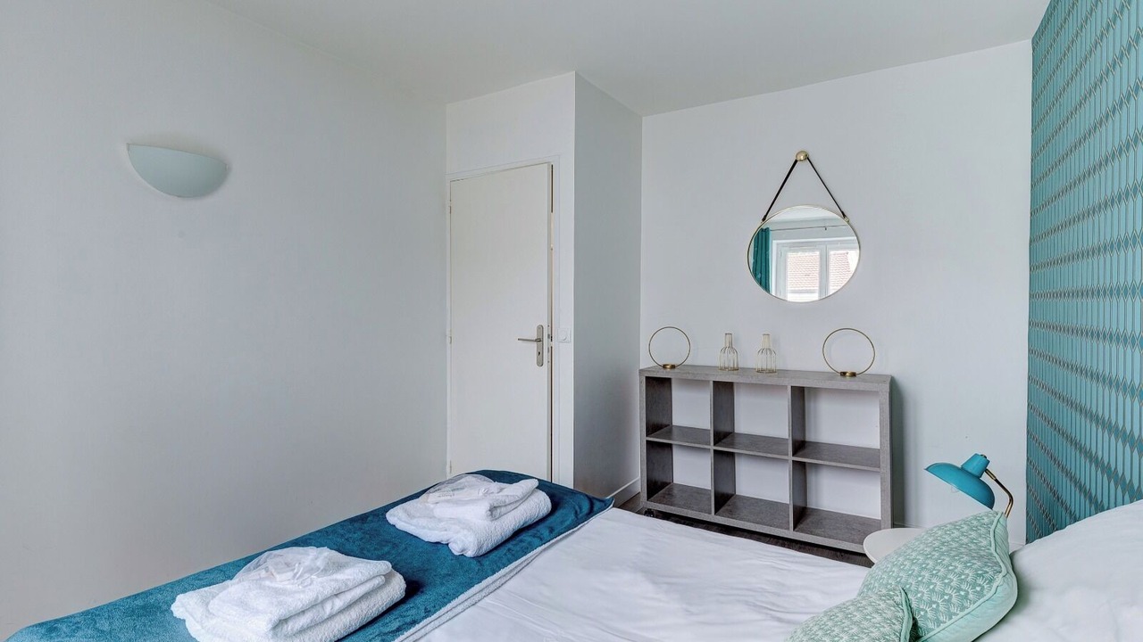 Photo of Bedroom in Bagnolet