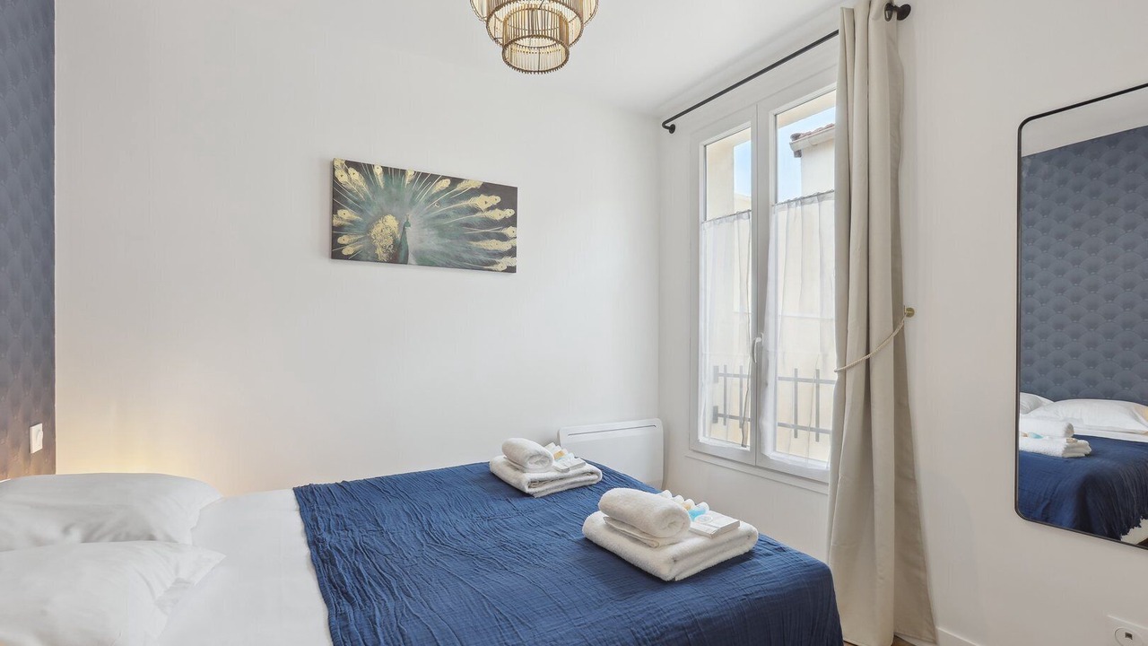 Photo of Bedroom in Bagnolet
