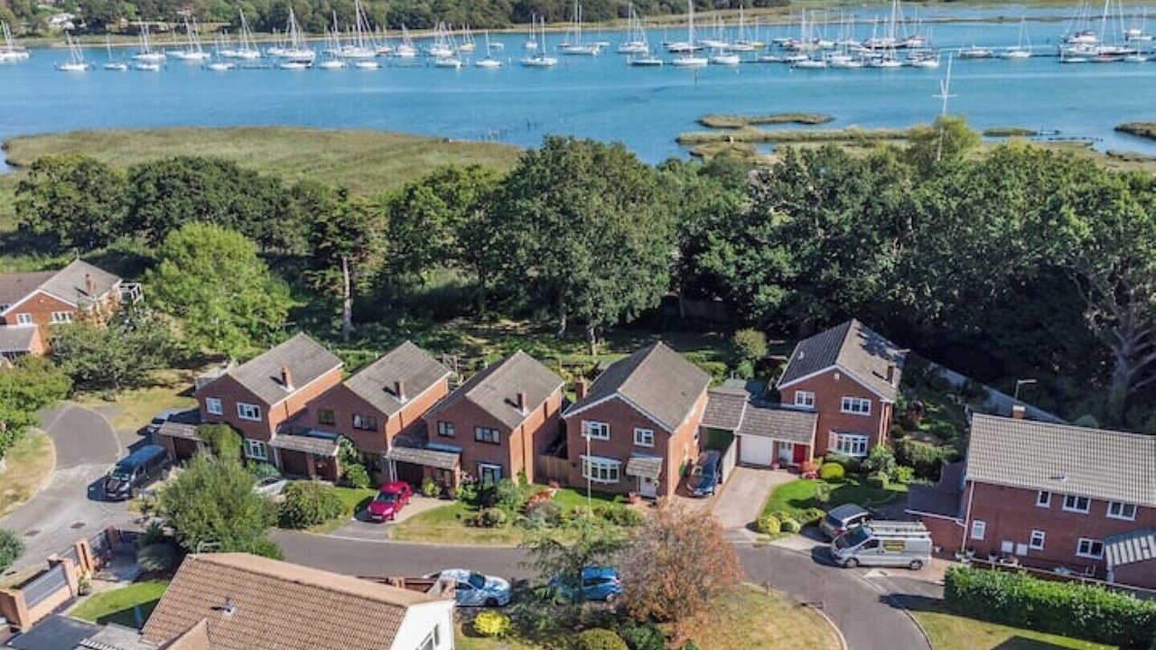 Photo of Outdoor in Hamble-le-Rice