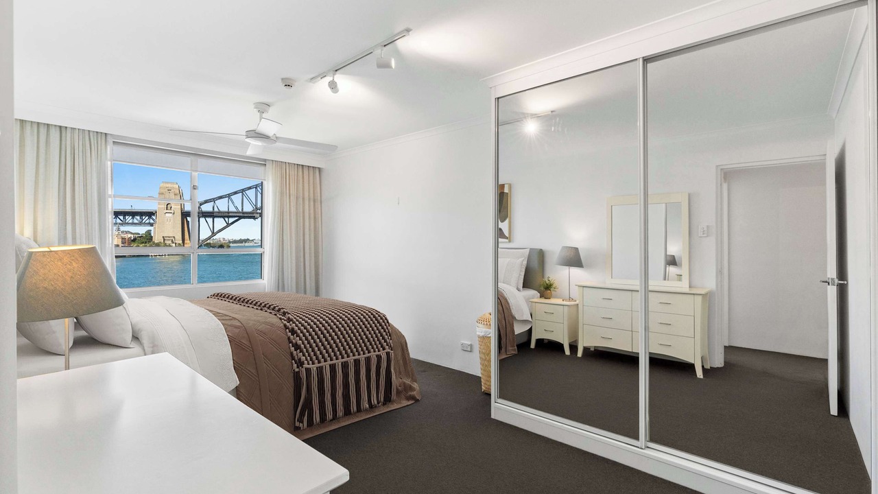 Photo of Others in McMahons Point