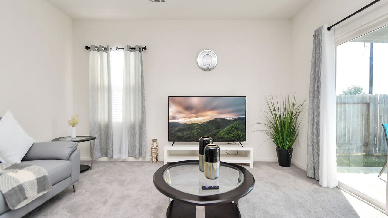 Photo of Livingroom in Katy
