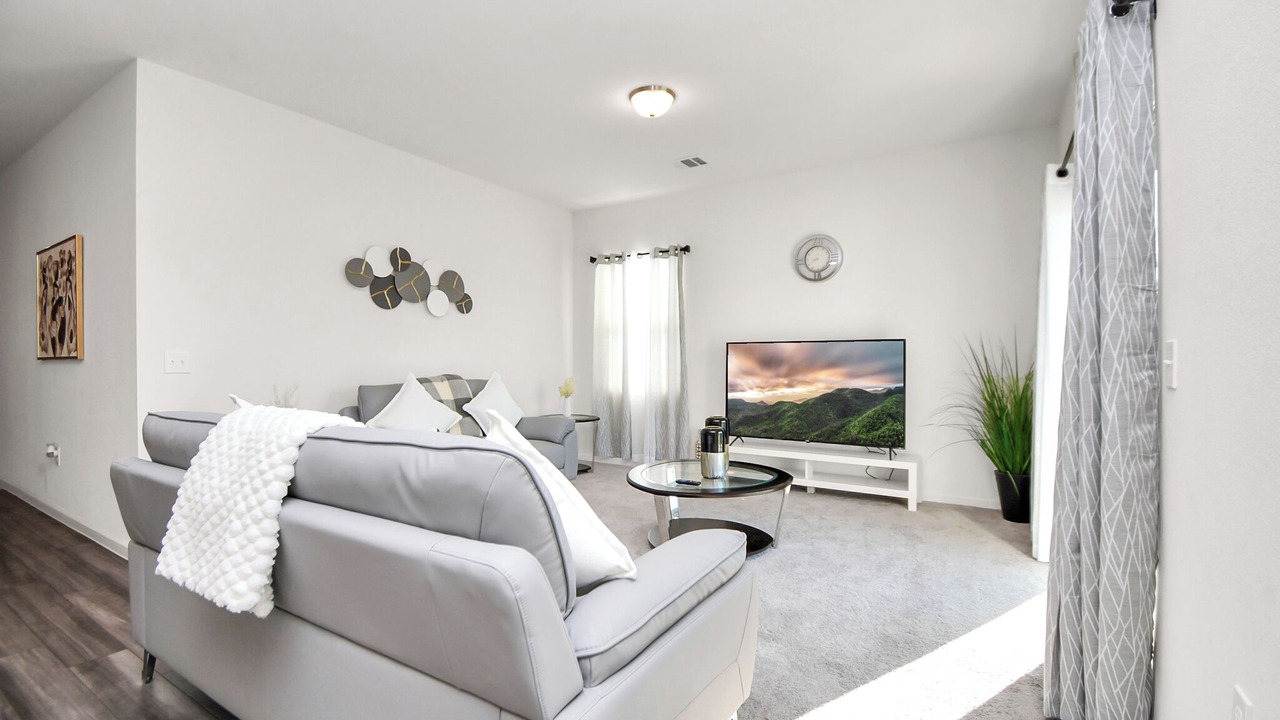 Photo of Livingroom in Katy