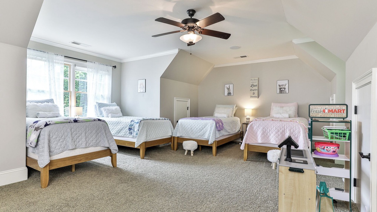 Photo of Others in Big Canoe