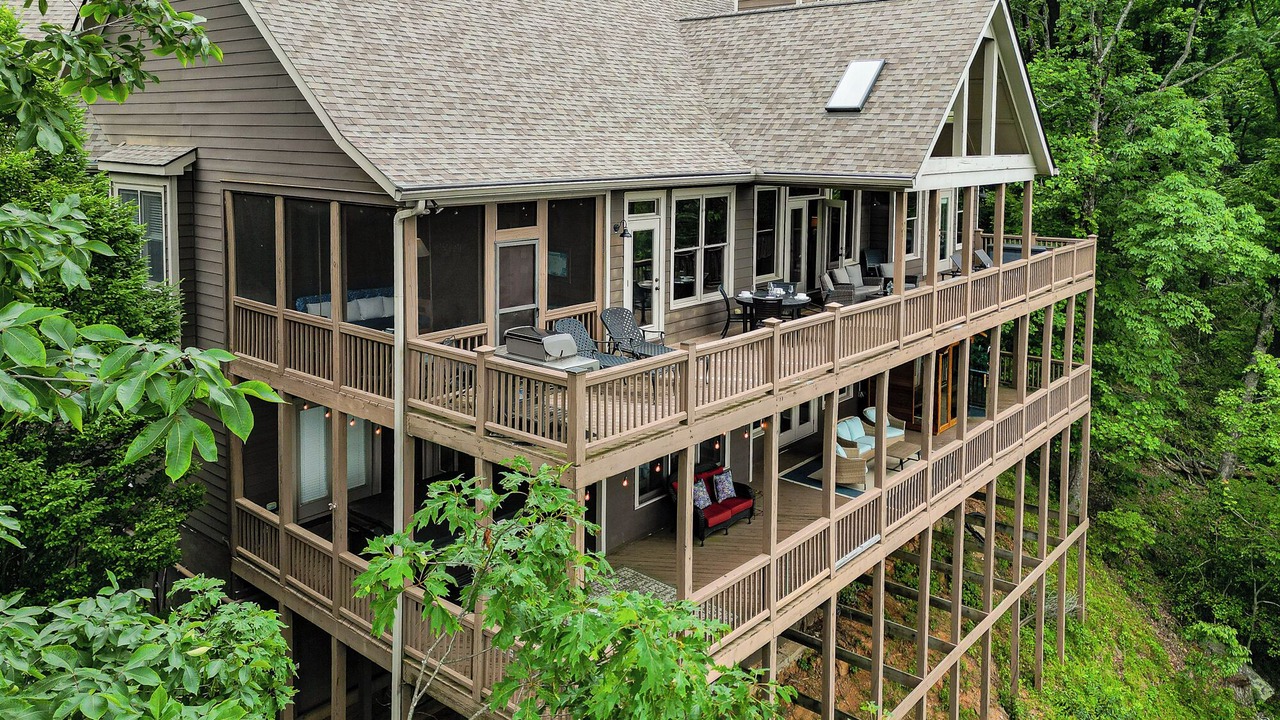 Photo of Others in Big Canoe