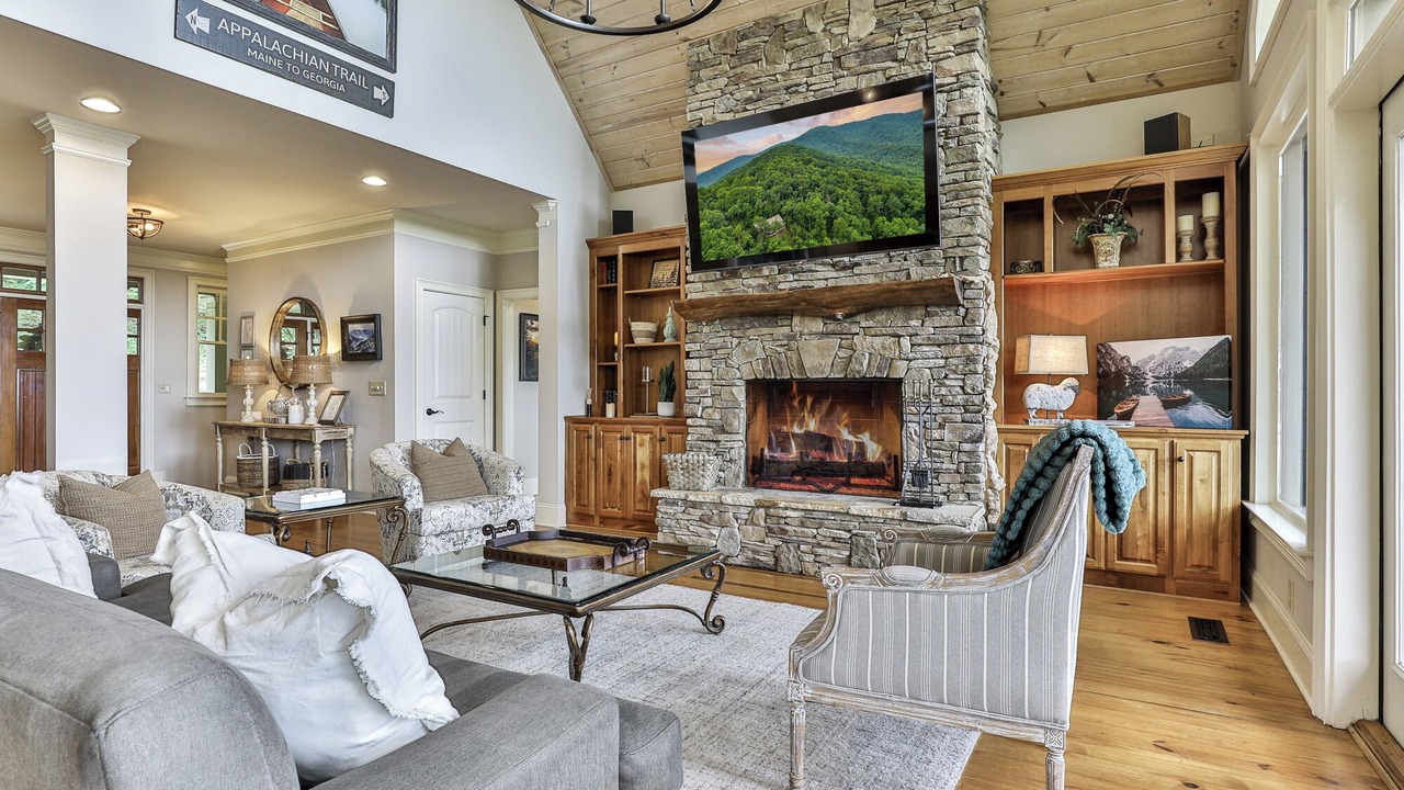 Photo of Others in Big Canoe